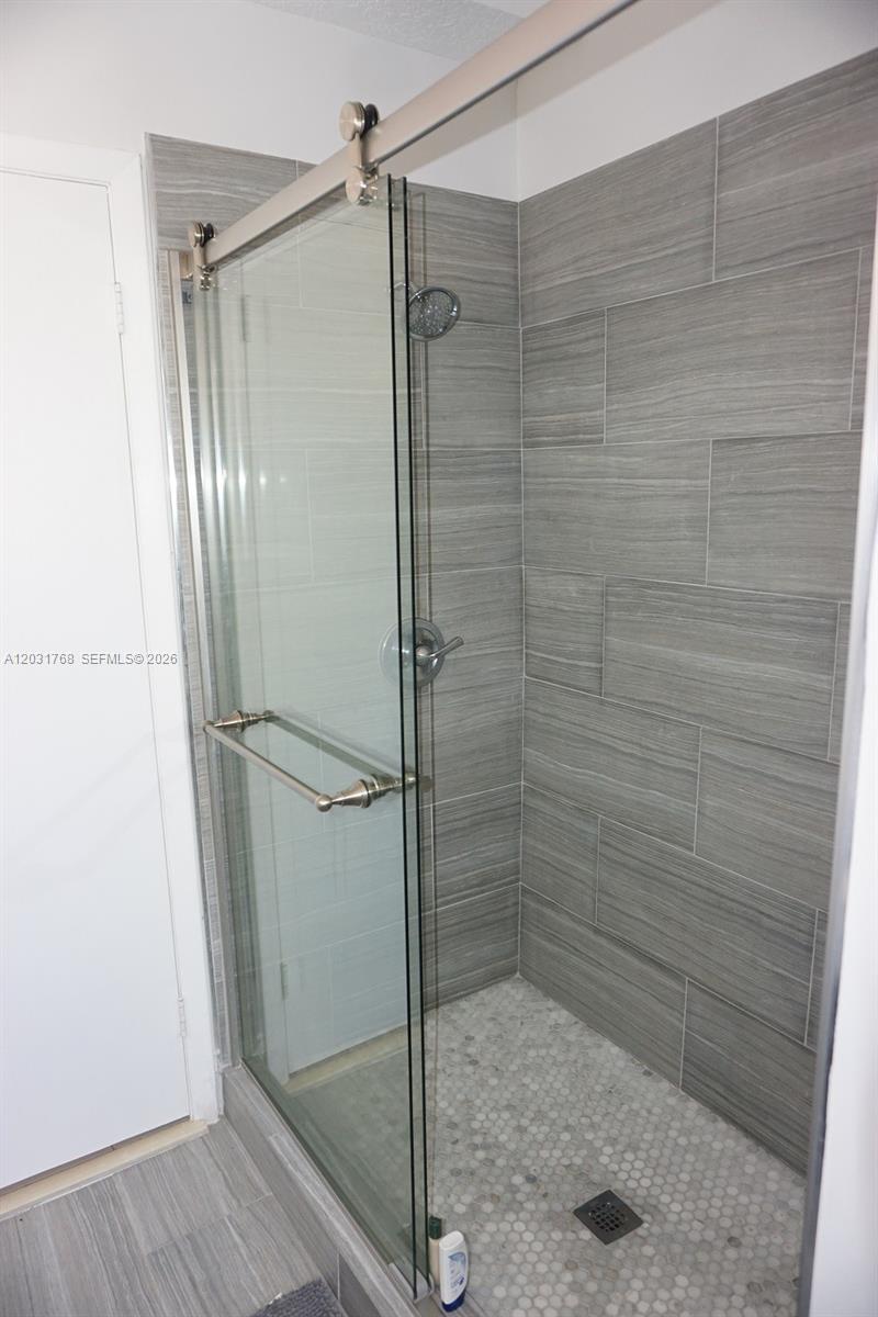 1057 SE 6th Ave, Dania Beach FL 33004