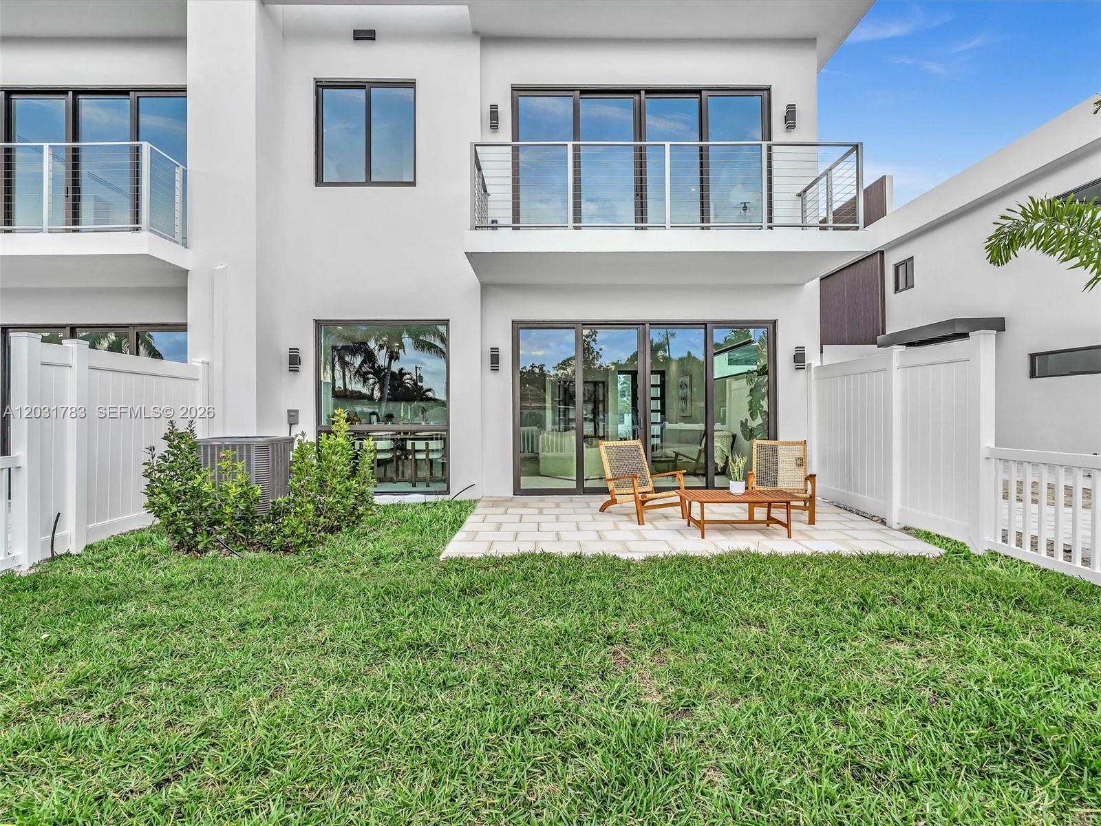 4636 SW 32nd Ave #C2, Dania Beach FL 33312