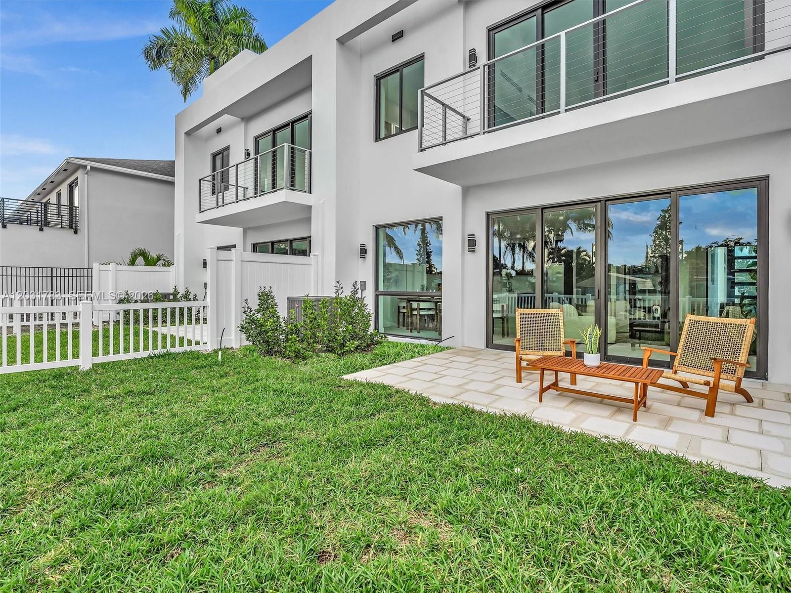 4636 SW 32nd Ave #C2, Dania Beach FL 33312