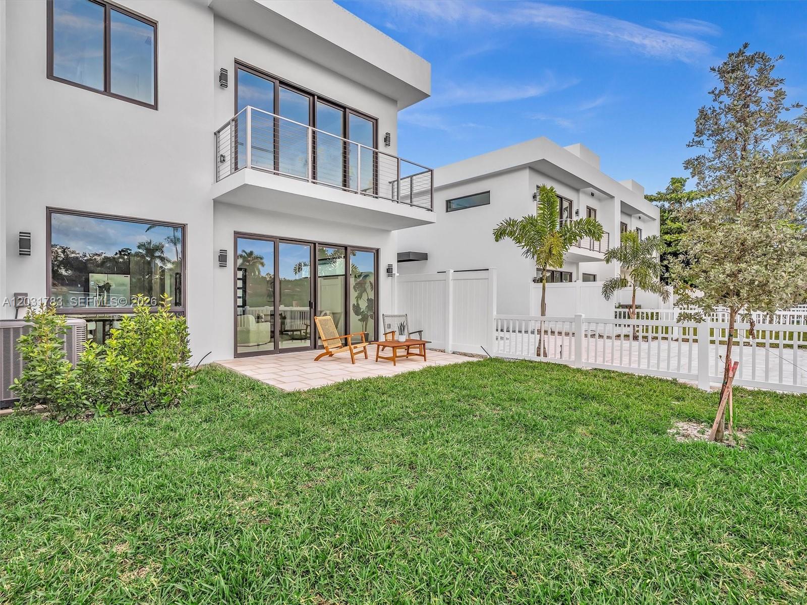 4636 SW 32nd Ave #C2, Dania Beach FL 33312
