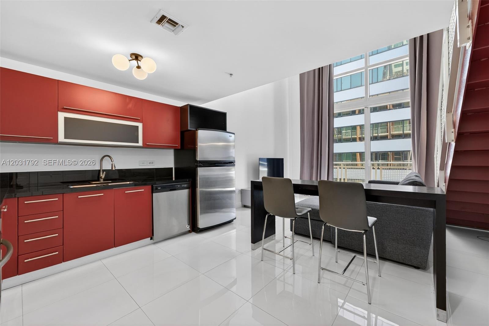 253 NE 2nd St #424, Miami FL 33132