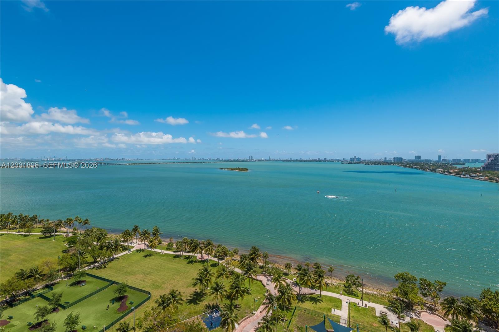 488 NE 18th St #1812, Miami FL 33132
