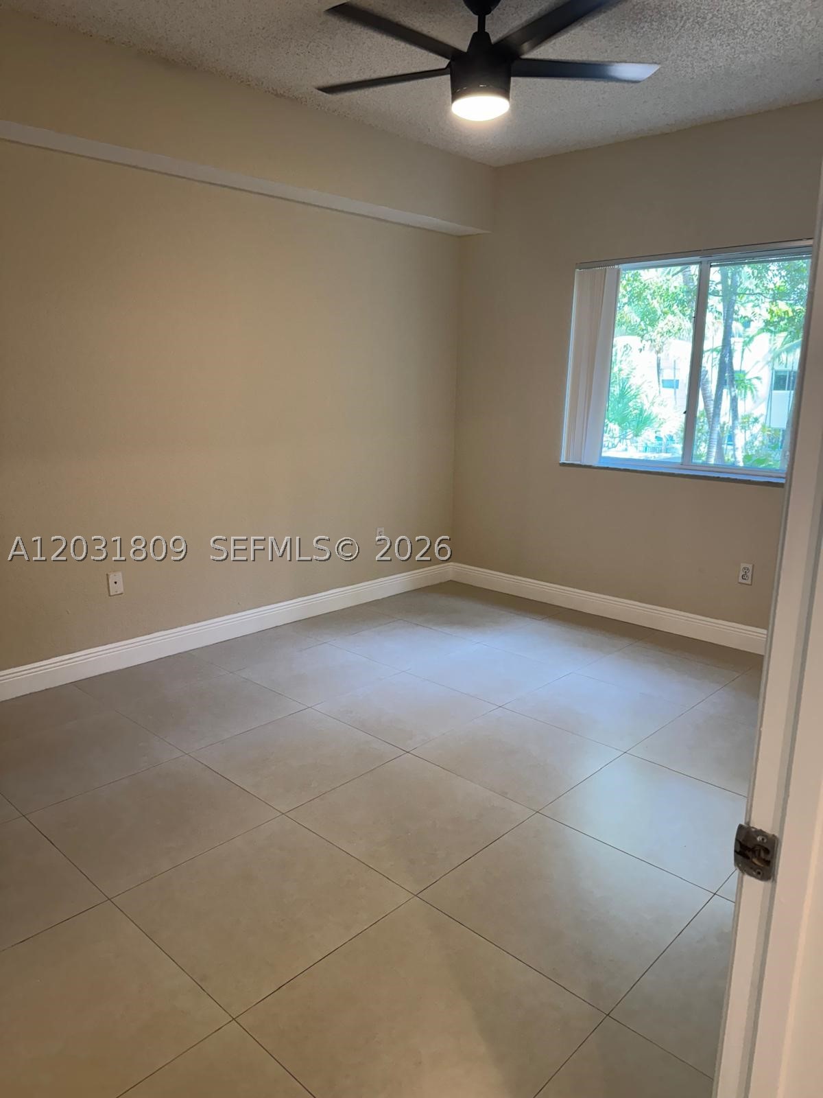 6001 SW 70th St #250, South Miami FL 33143
