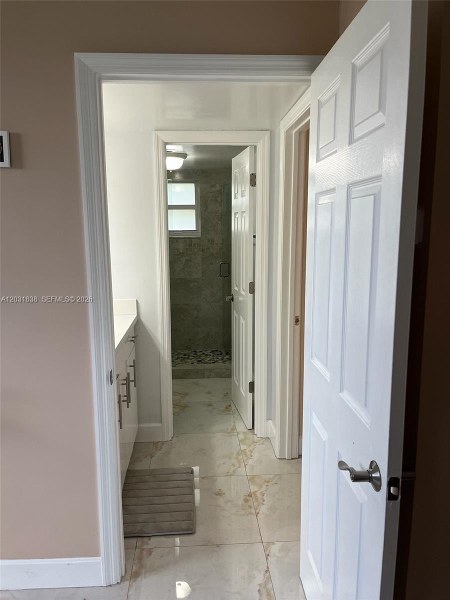 9420 Tangerine Pl #401, Davie FL 33324