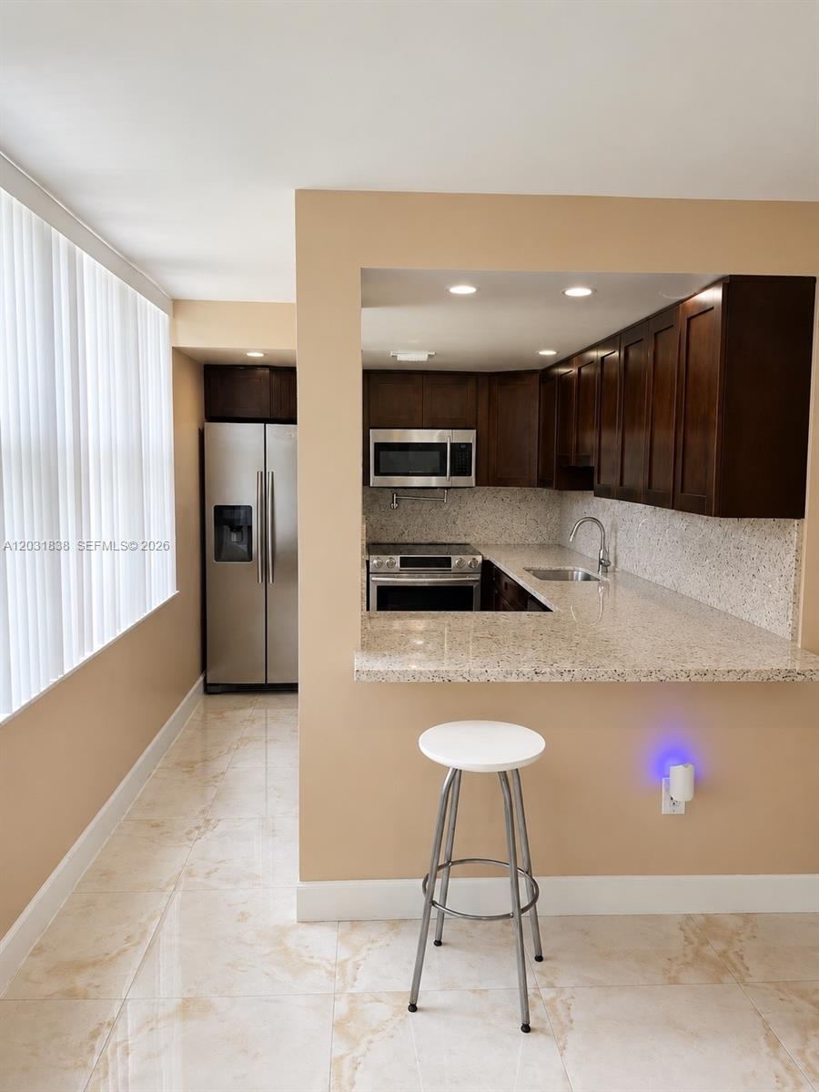 9420 Tangerine Pl #401, Davie FL 33324