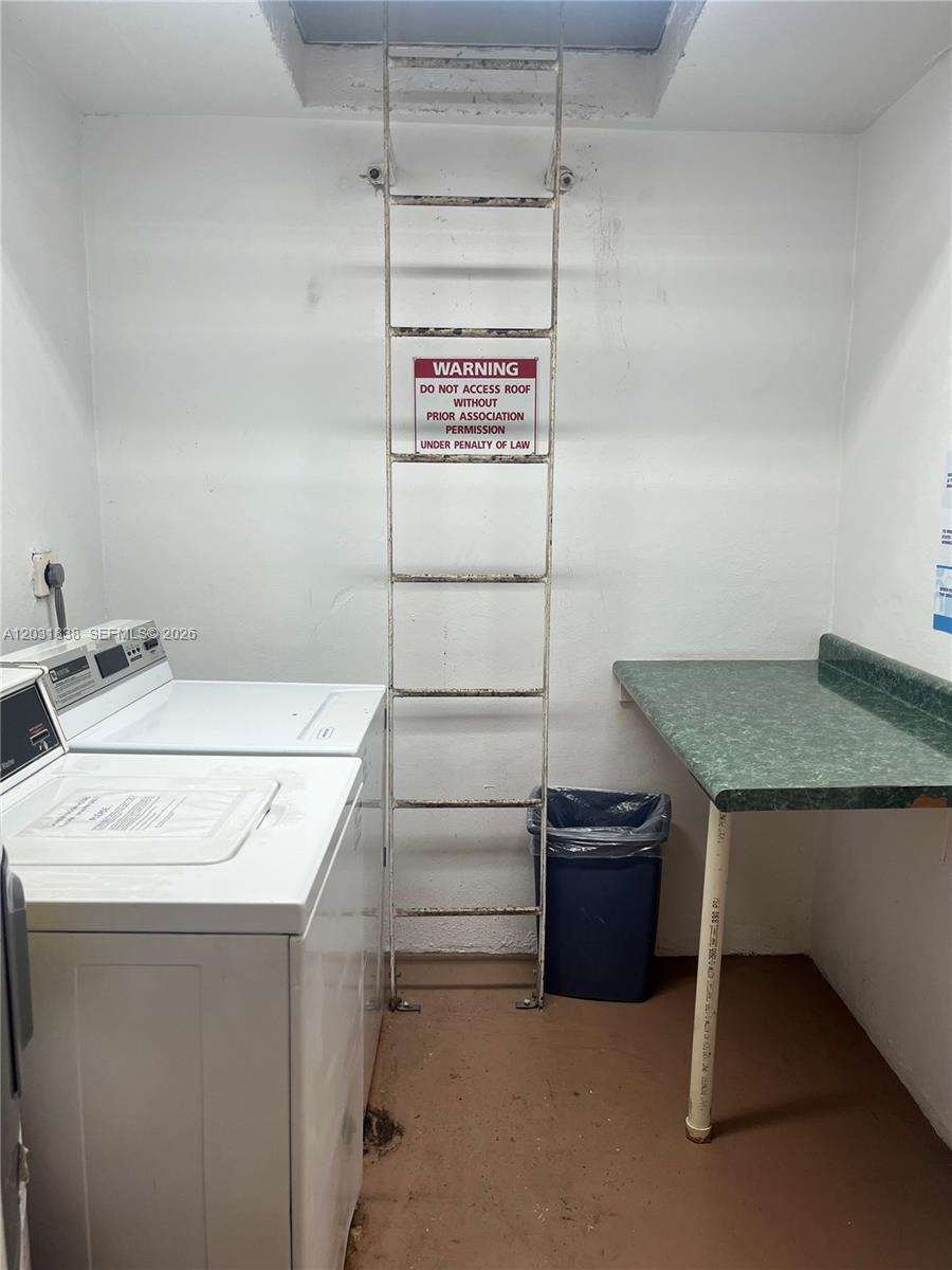 9420 Tangerine Pl #401, Davie FL 33324
