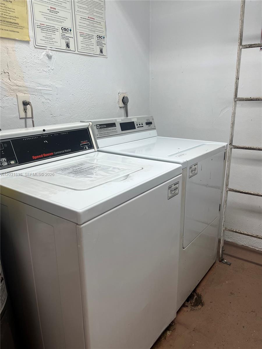 9420 Tangerine Pl #401, Davie FL 33324