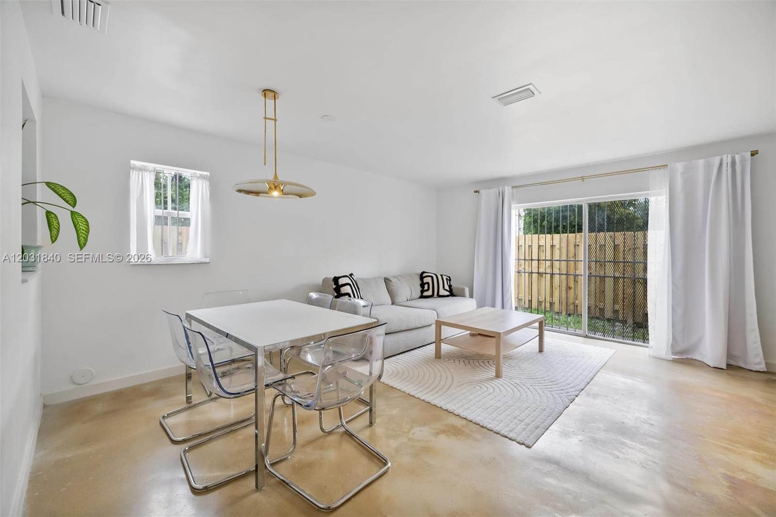 421 SW 3rd St #16, Miami FL 33130