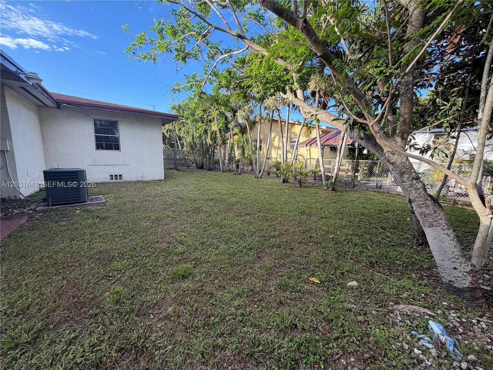 6318 SW 27th St, Miami FL 33155