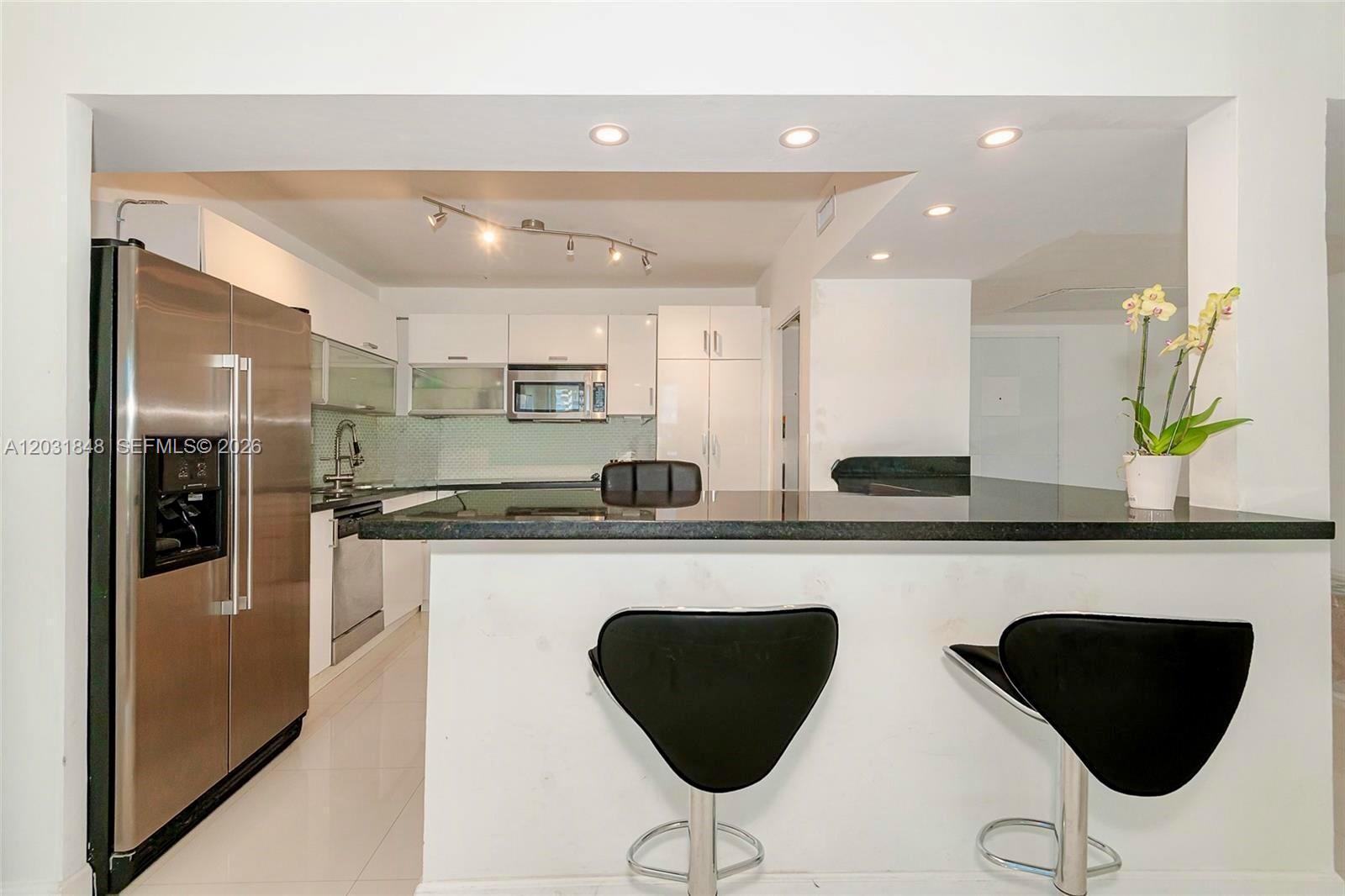 900 Bay Dr #122, Miami Beach FL 33141