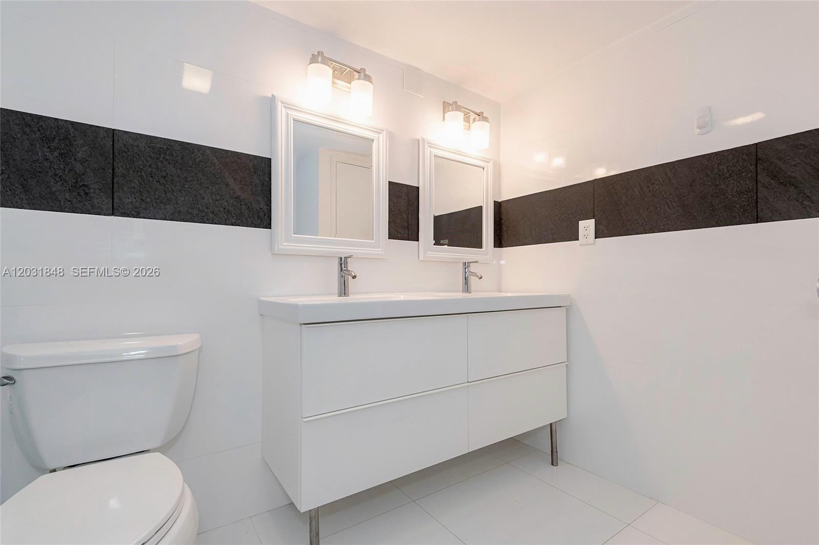 900 Bay Dr #122, Miami Beach FL 33141
