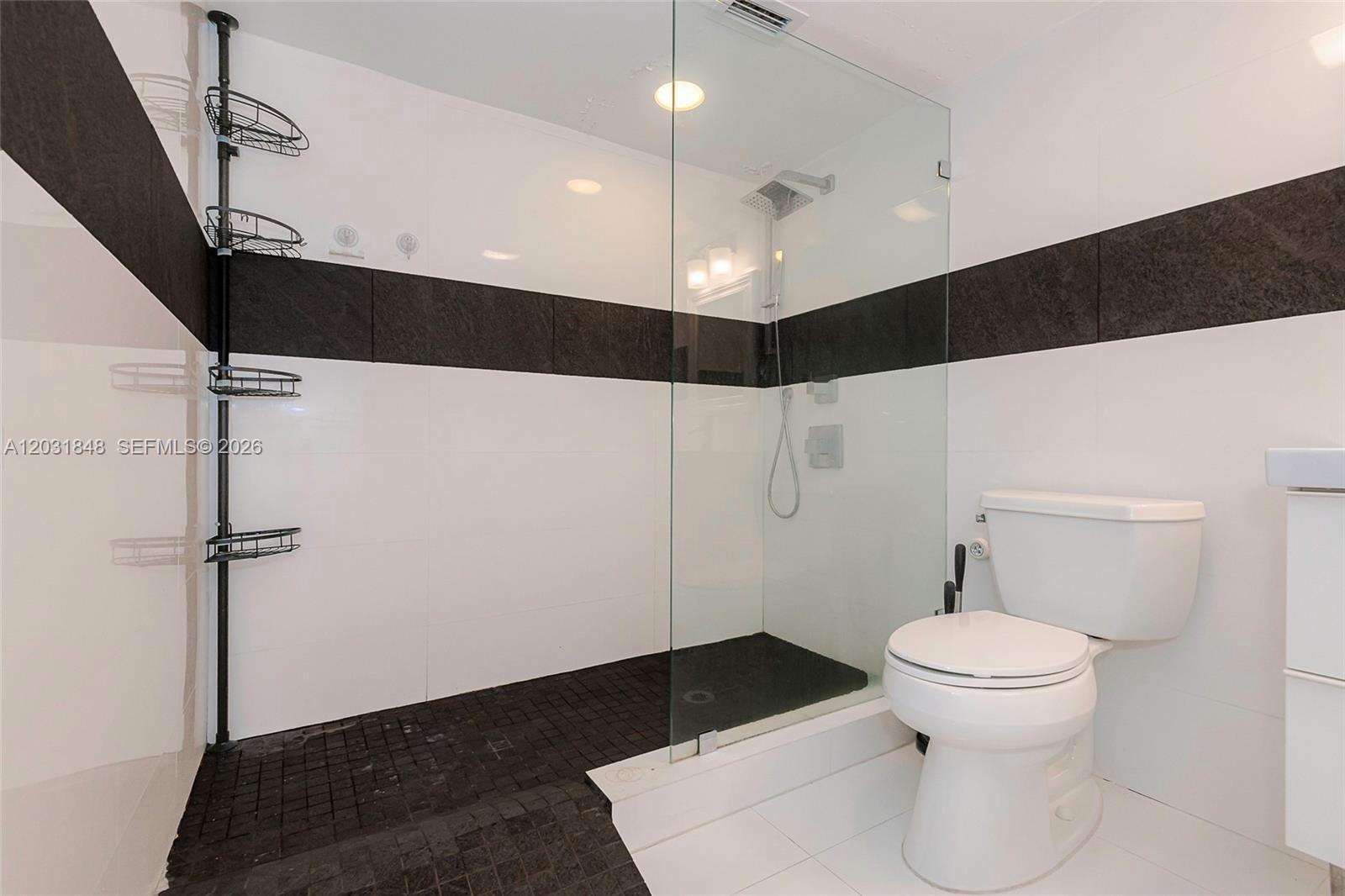 900 Bay Dr #122, Miami Beach FL 33141