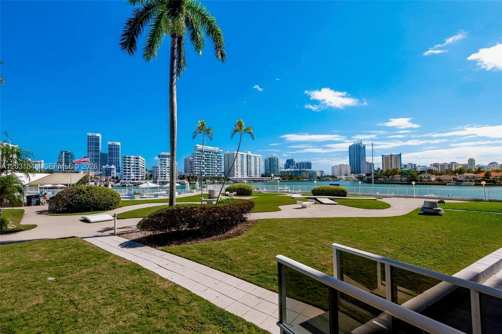 900 Bay Dr #122, Miami Beach FL 33141