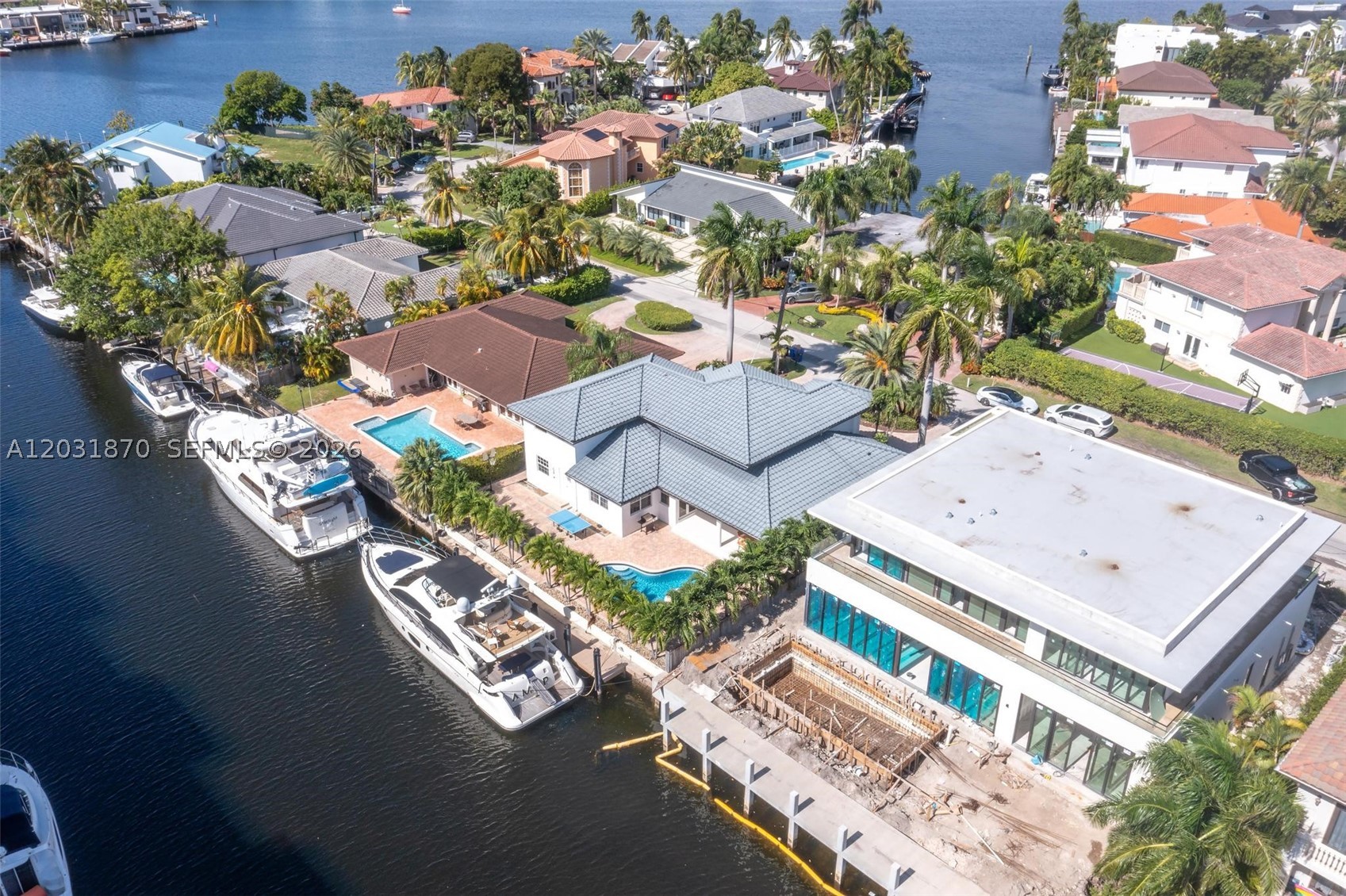 2940 NE 164th St, North Miami Beach FL 33160