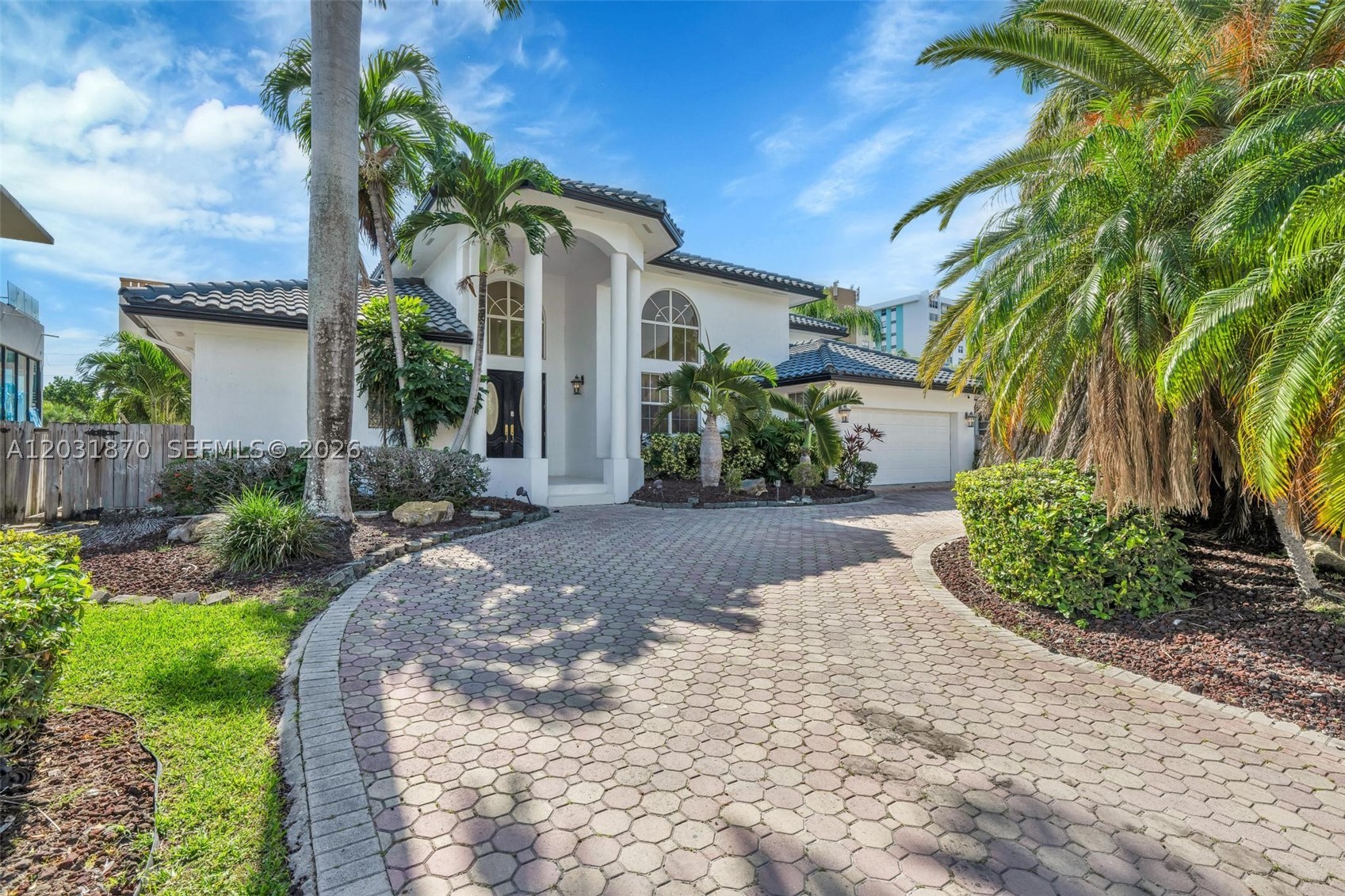 2940 NE 164th St, North Miami Beach FL 33160