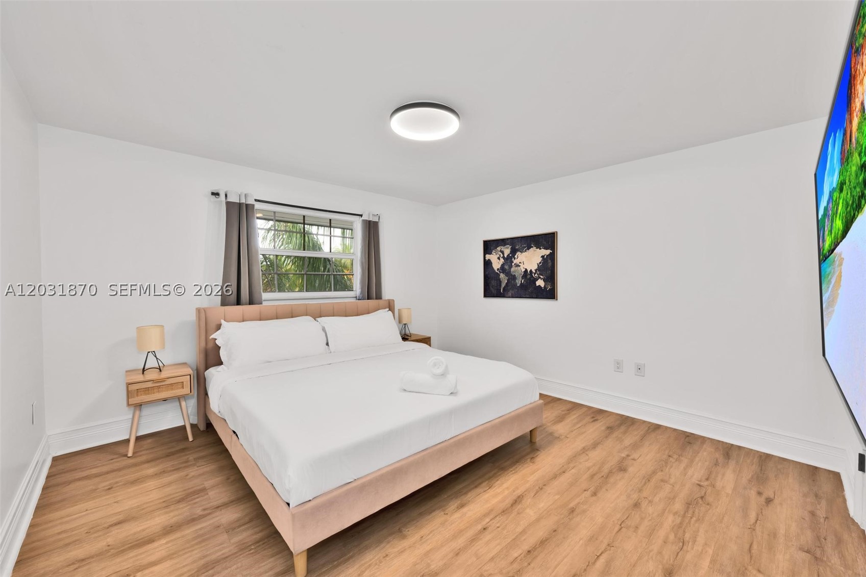 2940 NE 164th St, North Miami Beach FL 33160