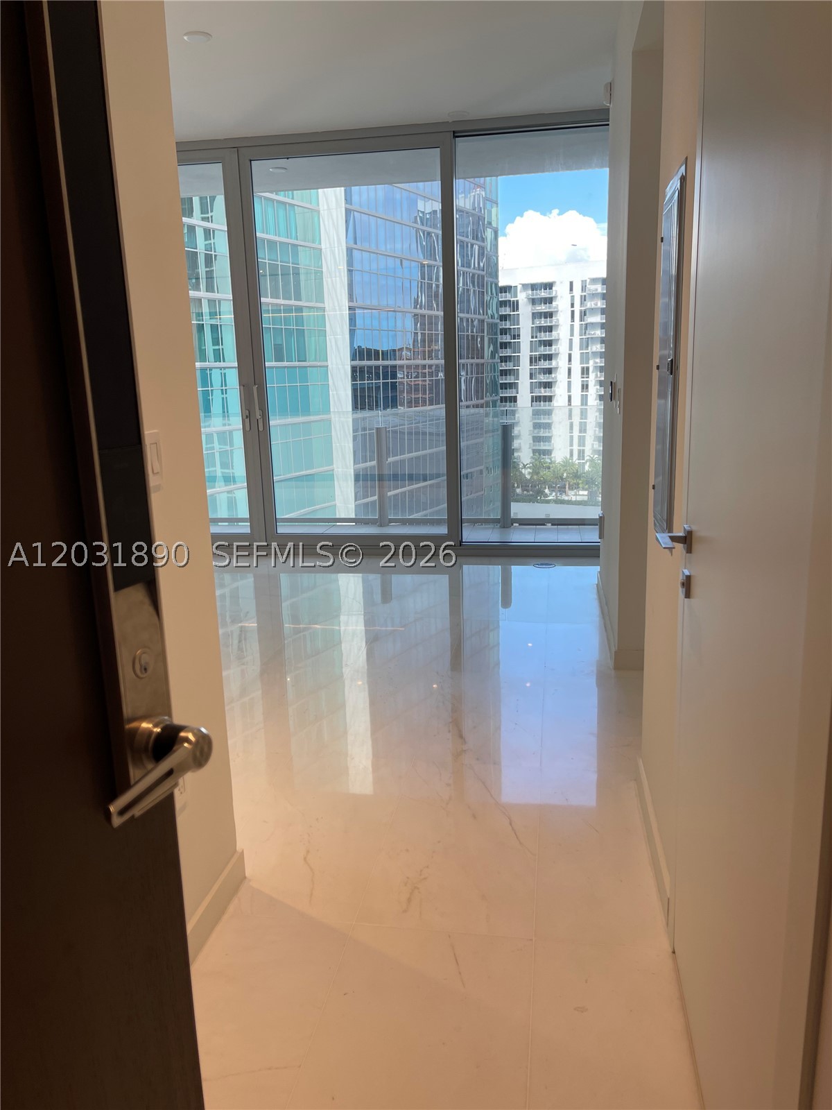 300 Biscayne Blvd Way #2008, Miami FL 33131