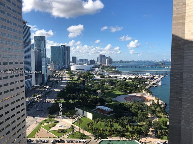 325 S Biscayne Blvd #2824, Miami FL 33131