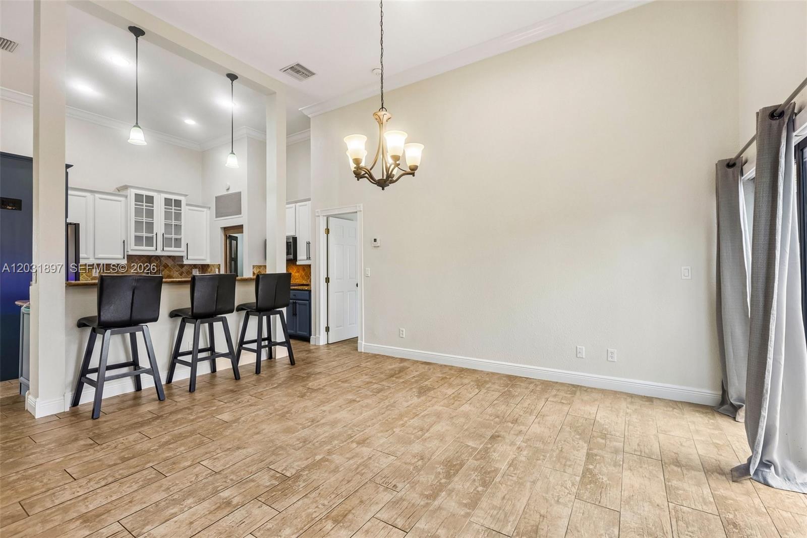 2731 S Parkview Dr, Hallandale Beach FL 33009