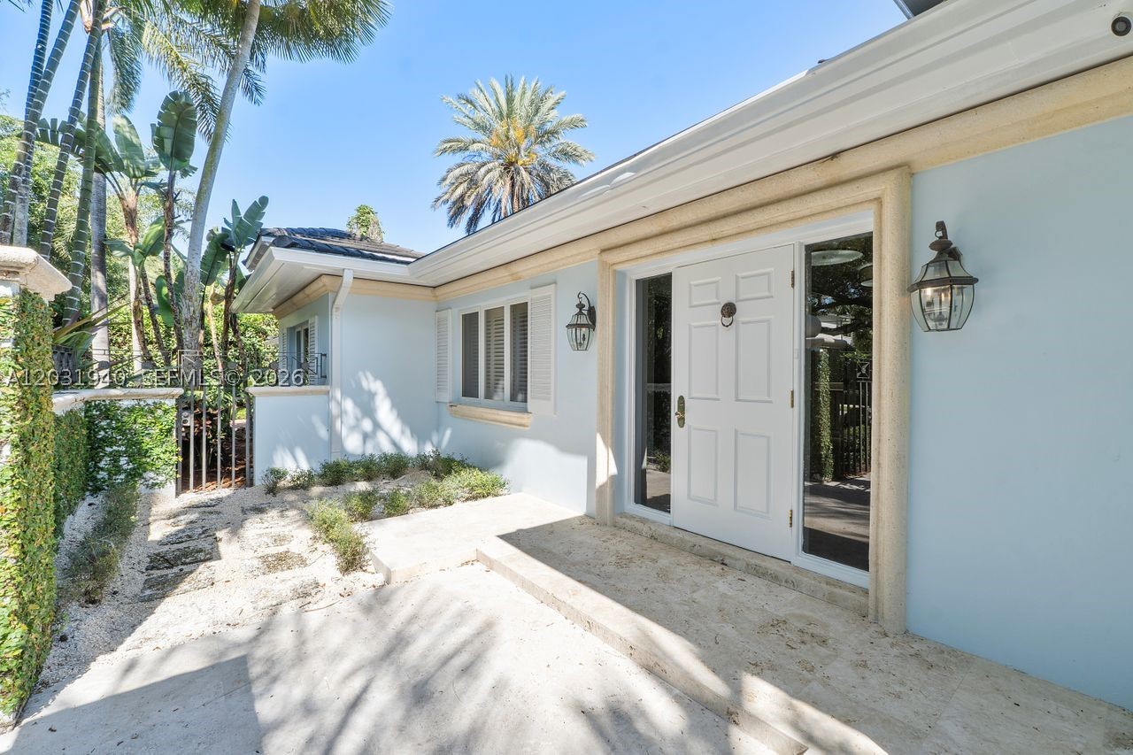 1037 Alfonso Ave, Coral Gables FL 33146