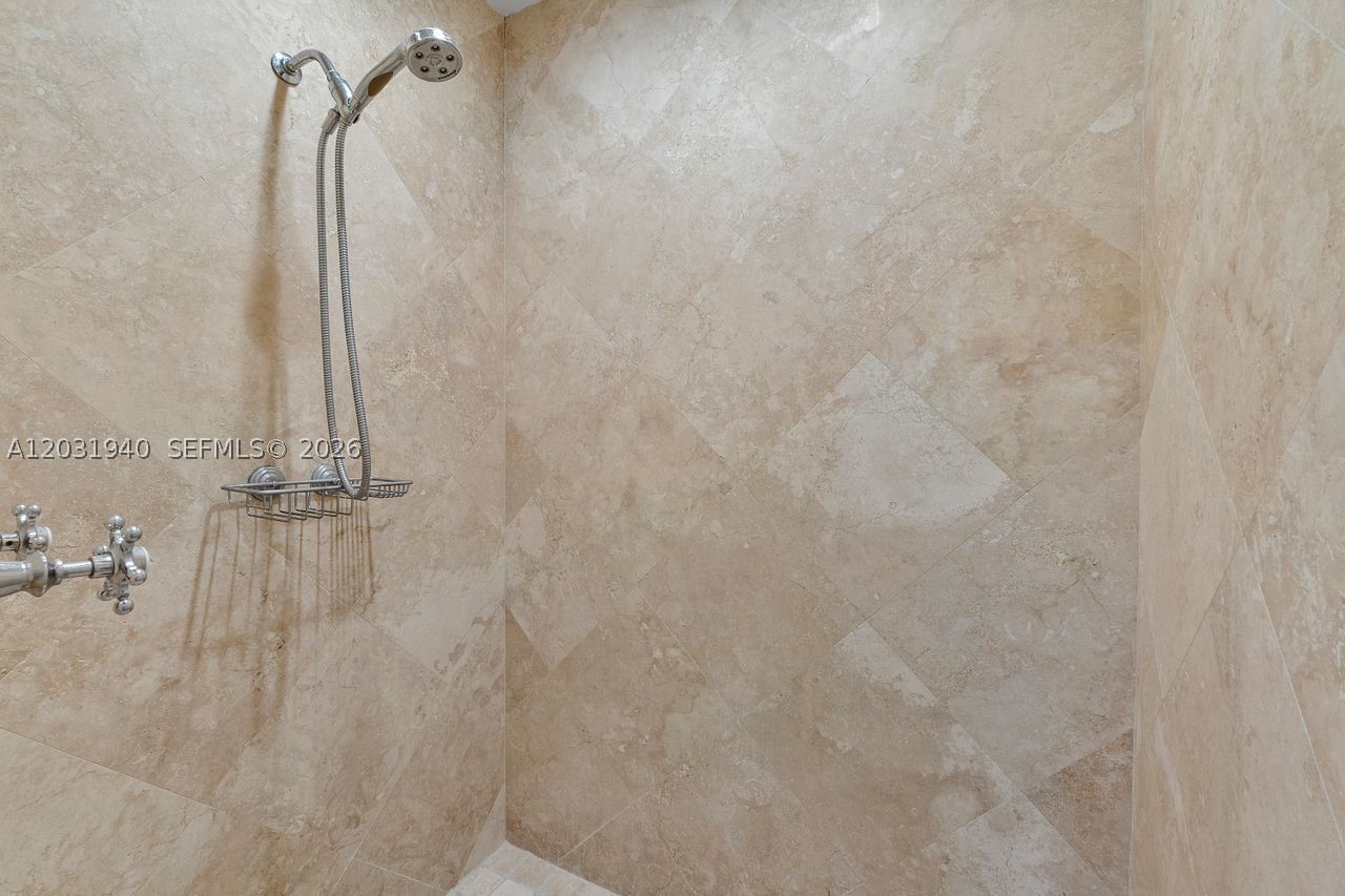 1037 Alfonso Ave, Coral Gables FL 33146