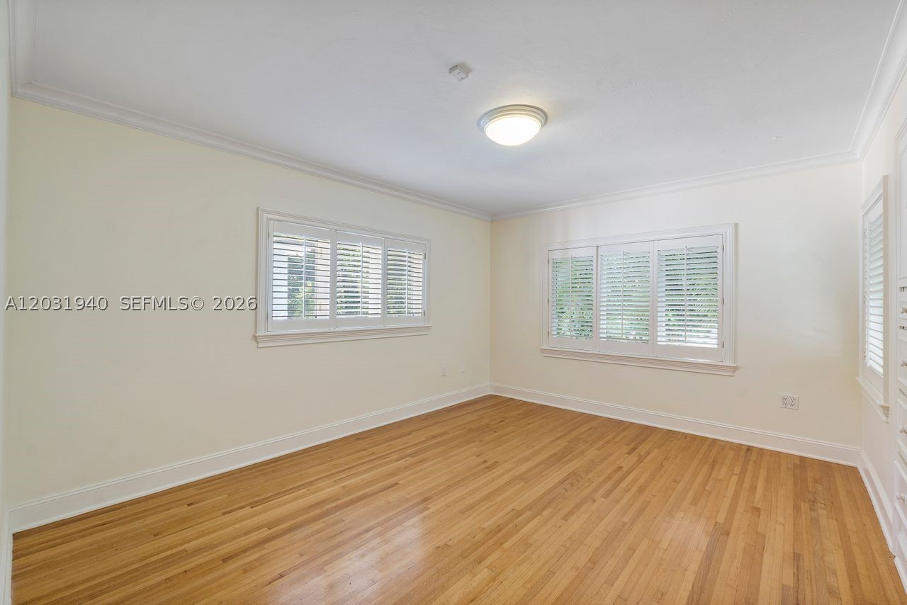 1037 Alfonso Ave, Coral Gables FL 33146
