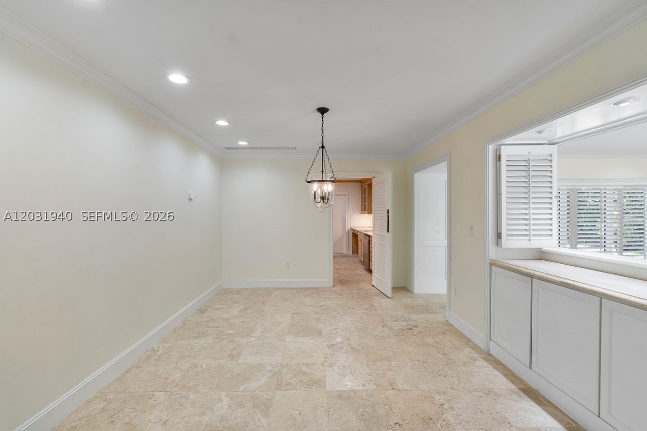 1037 Alfonso Ave, Coral Gables FL 33146