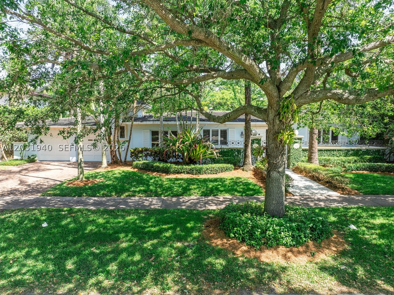 1037 Alfonso Ave, Coral Gables FL 33146