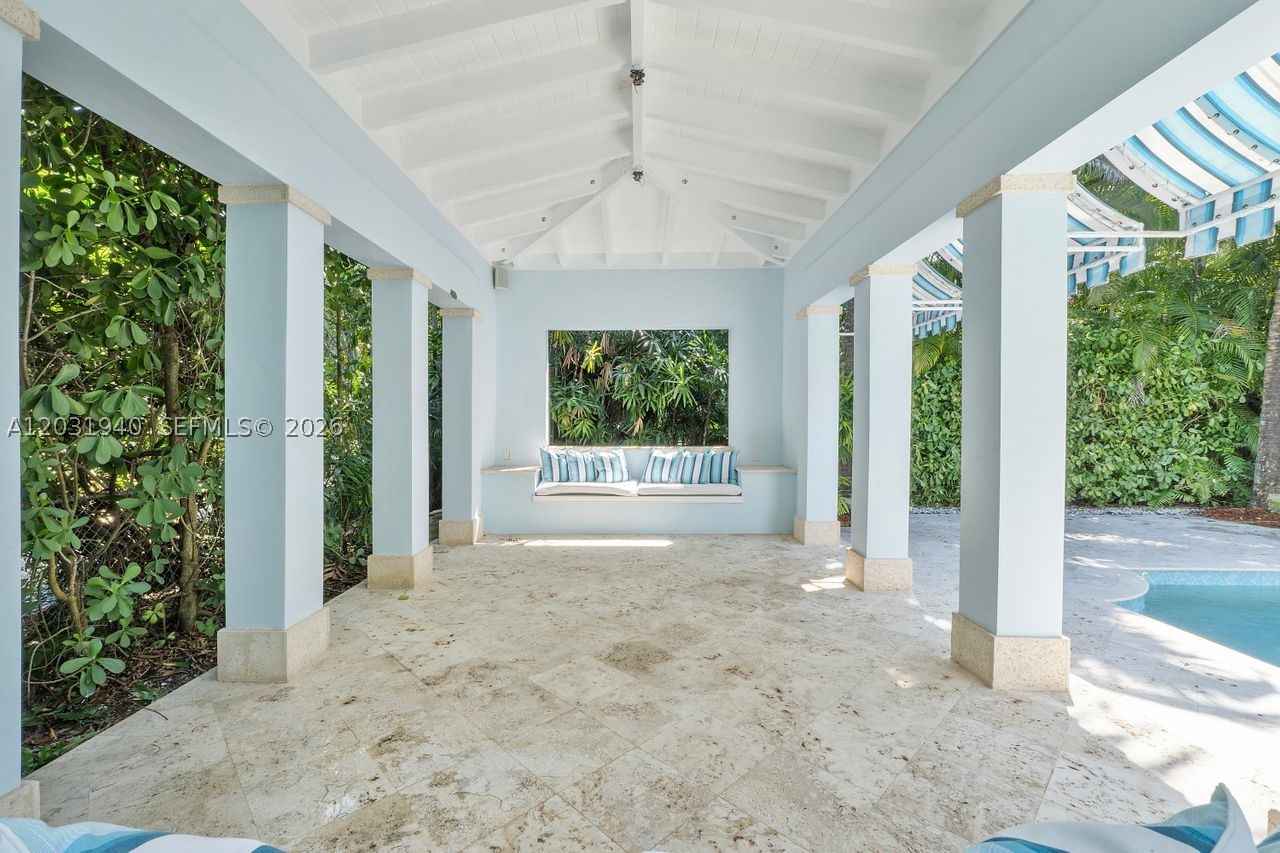 1037 Alfonso Ave, Coral Gables FL 33146