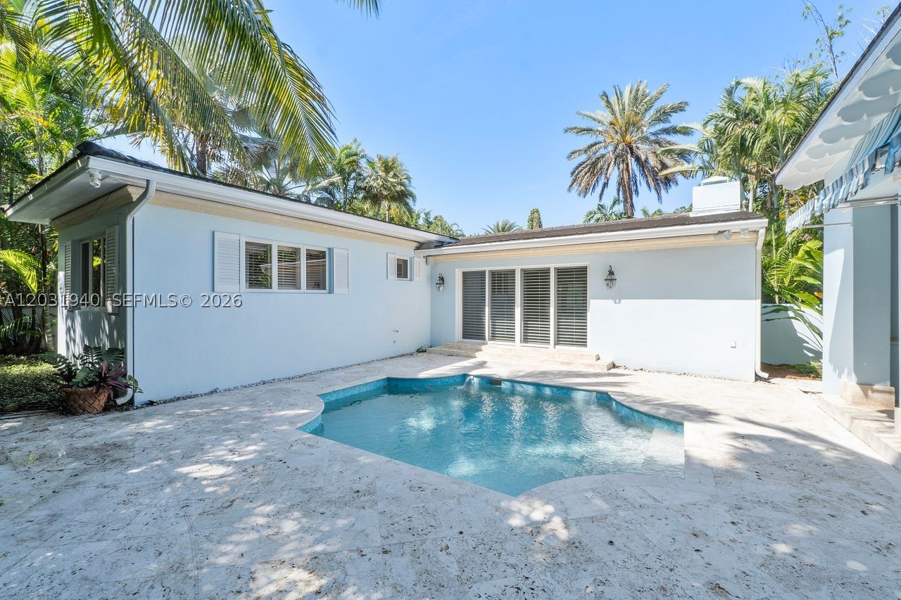 1037 Alfonso Ave, Coral Gables FL 33146