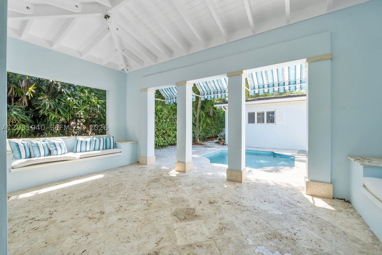 1037 Alfonso Ave, Coral Gables FL 33146