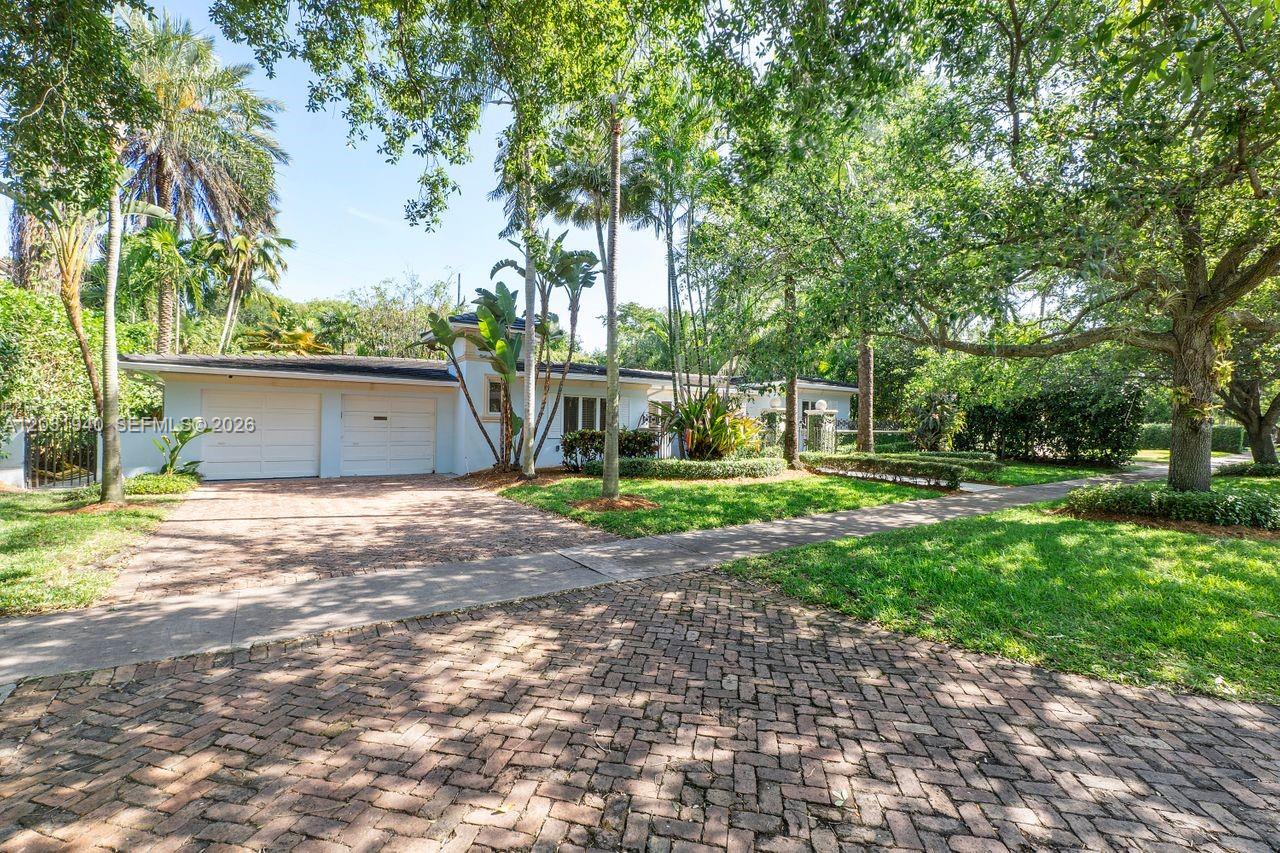 1037 Alfonso Ave, Coral Gables FL 33146