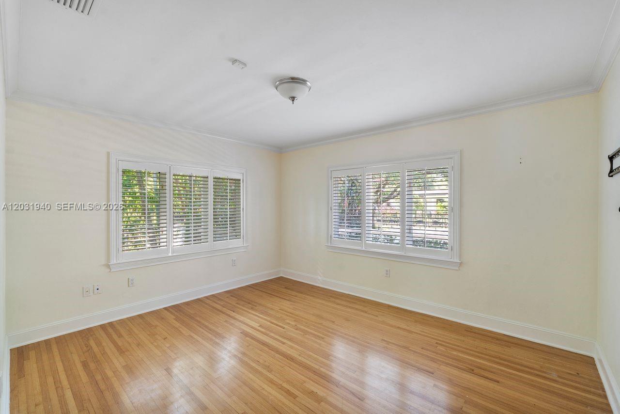1037 Alfonso Ave, Coral Gables FL 33146