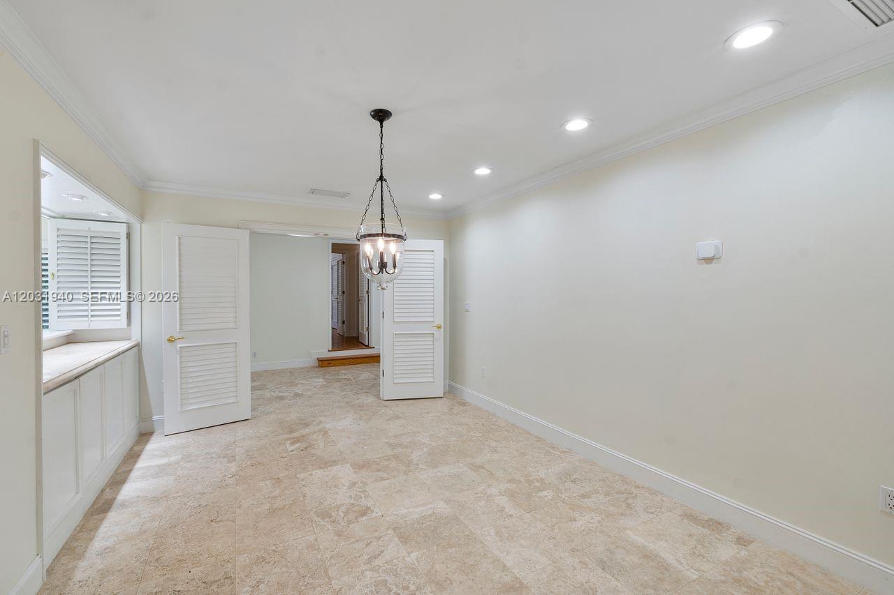 1037 Alfonso Ave, Coral Gables FL 33146