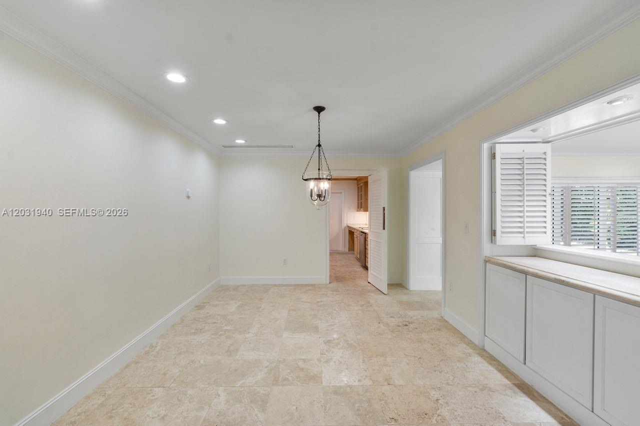 1037 Alfonso Ave, Coral Gables FL 33146