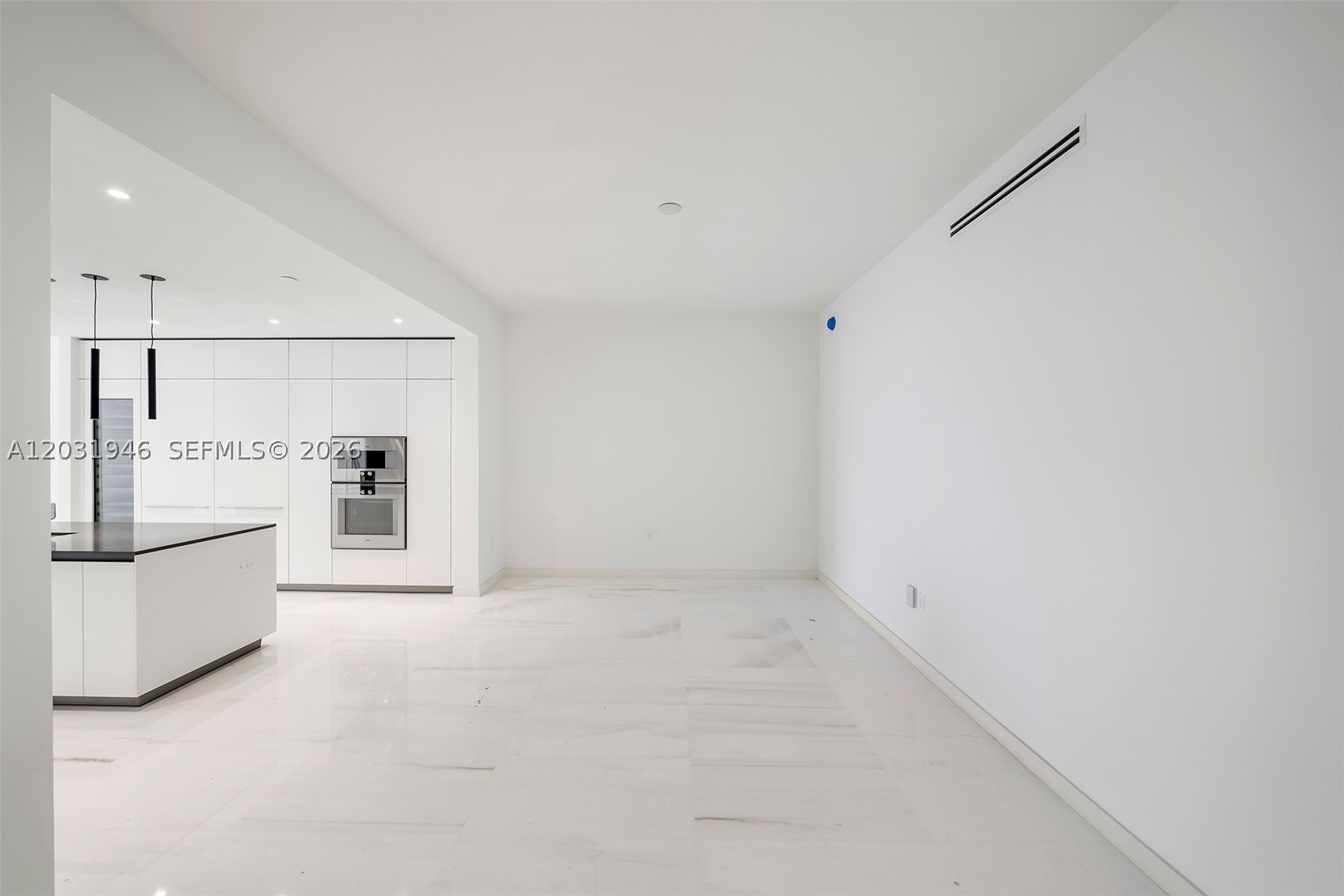 300 Biscayne Blvd Way #1904C, Miami FL 33131