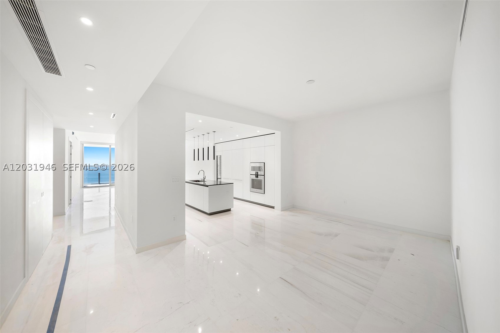 300 Biscayne Blvd Way #1904C, Miami FL 33131