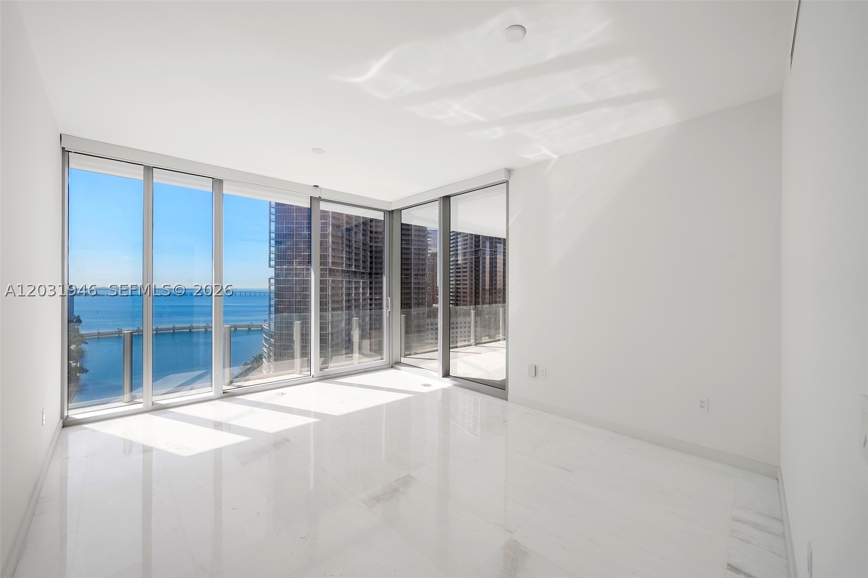 300 Biscayne Blvd Way #1904C, Miami FL 33131