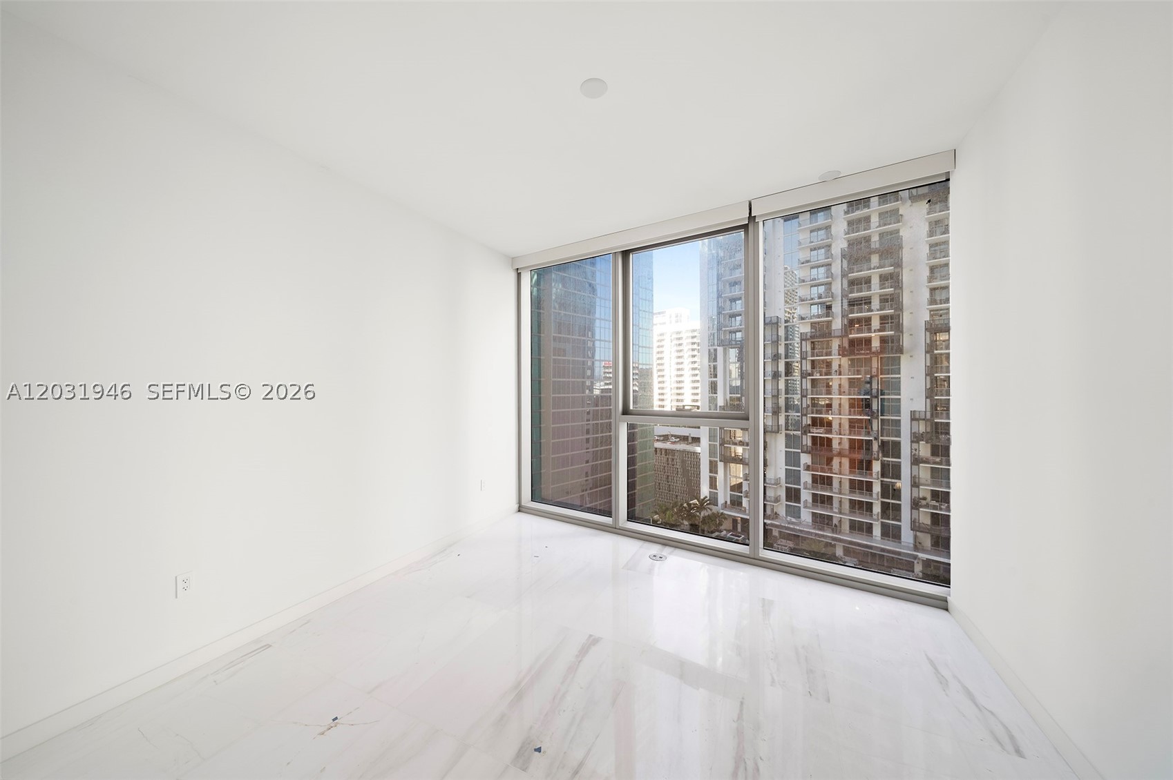 300 Biscayne Blvd Way #1904C, Miami FL 33131