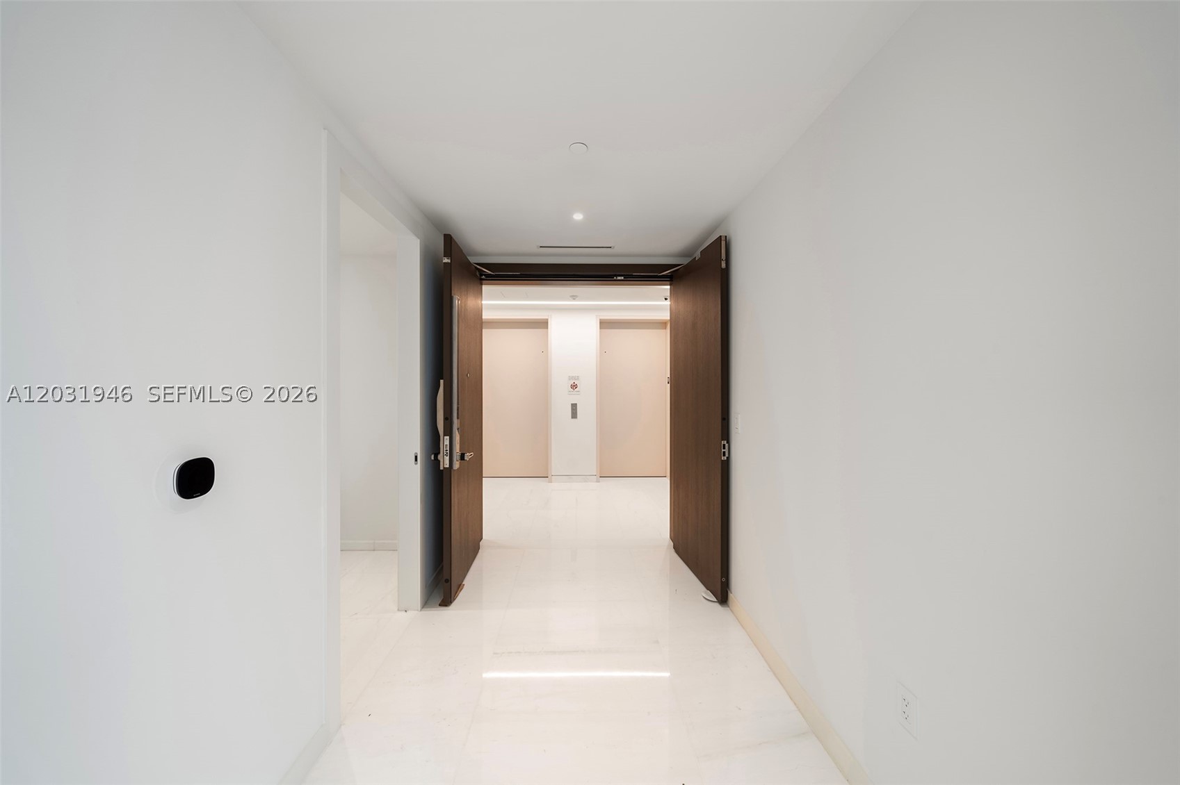 300 Biscayne Blvd Way #1904C, Miami FL 33131