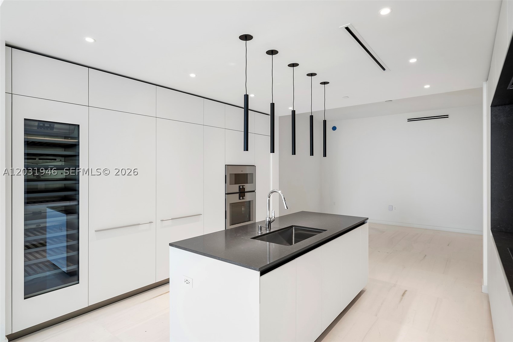 300 Biscayne Blvd Way #1904C, Miami FL 33131