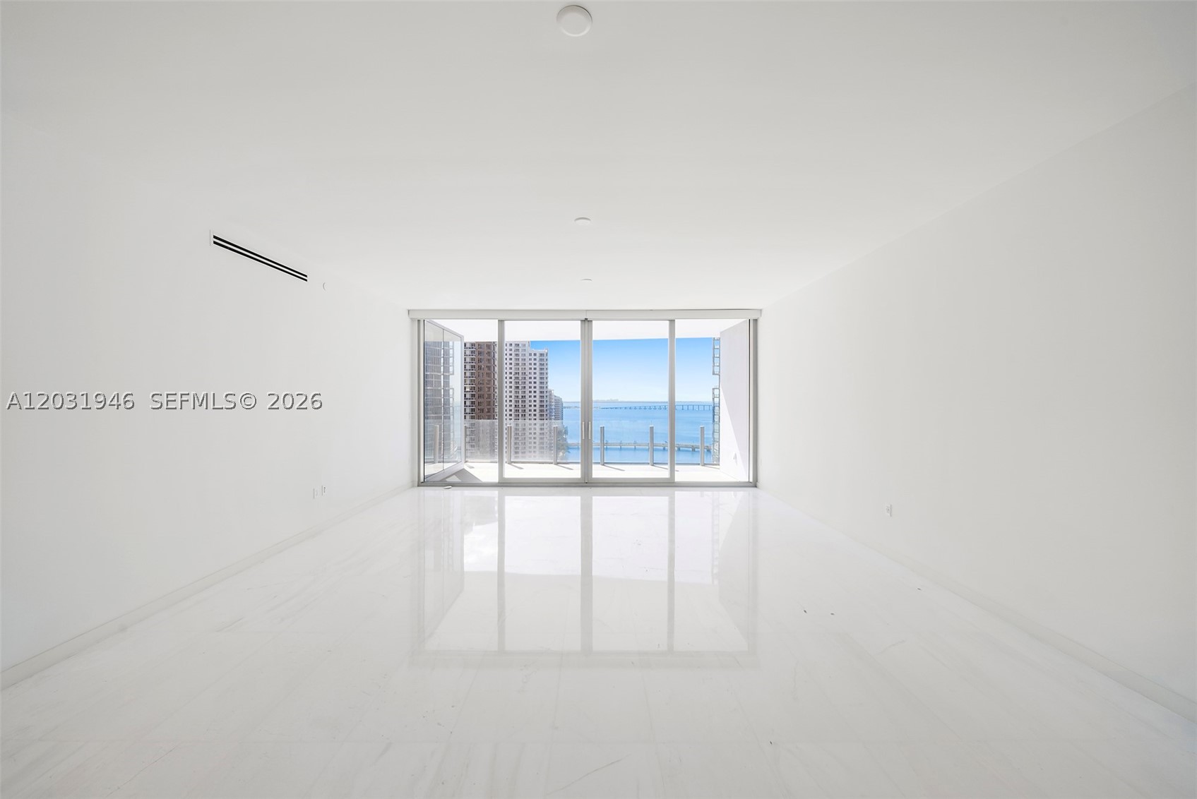 300 Biscayne Blvd Way #1904C, Miami FL 33131