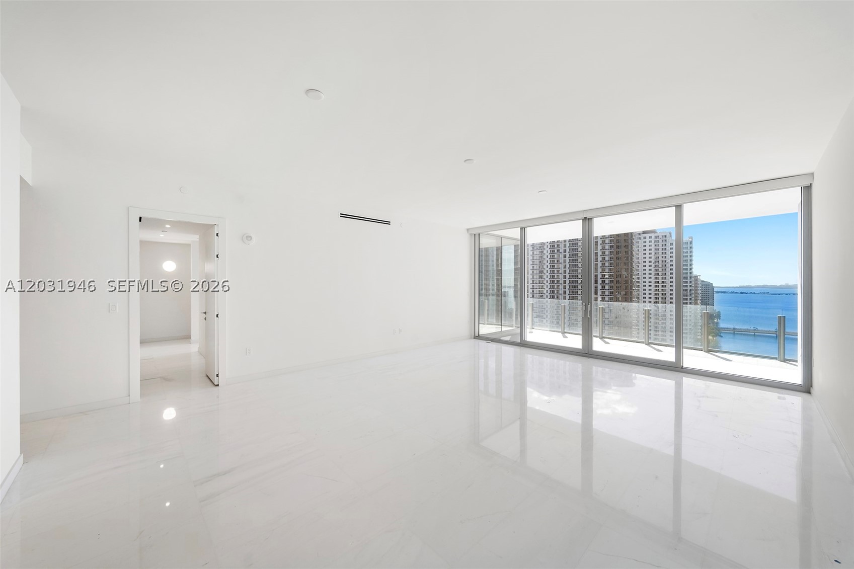 300 Biscayne Blvd Way #1904C, Miami FL 33131