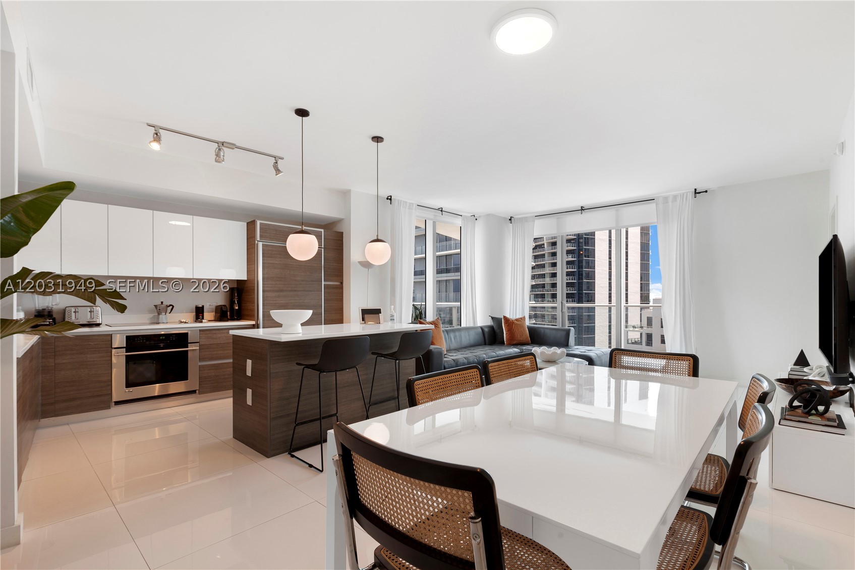 1100 S Miami Ave #3810, Miami FL 33130