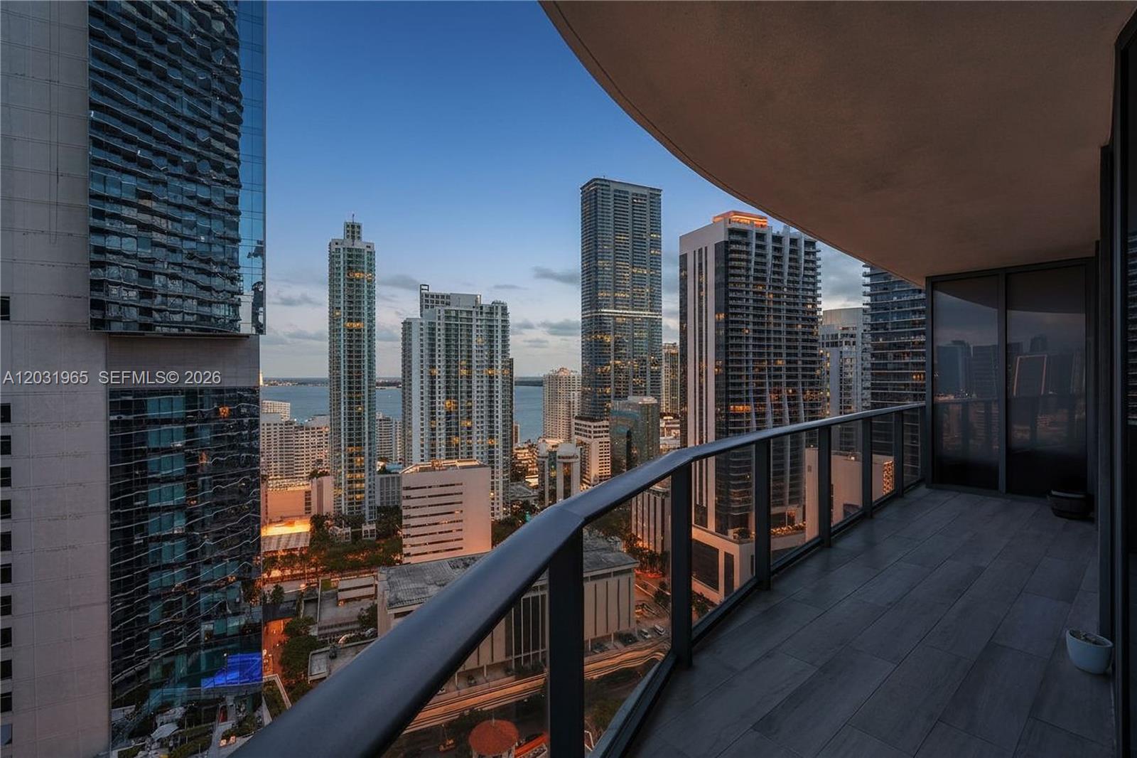 45 SW 9th St #2901, Miami FL 33130
