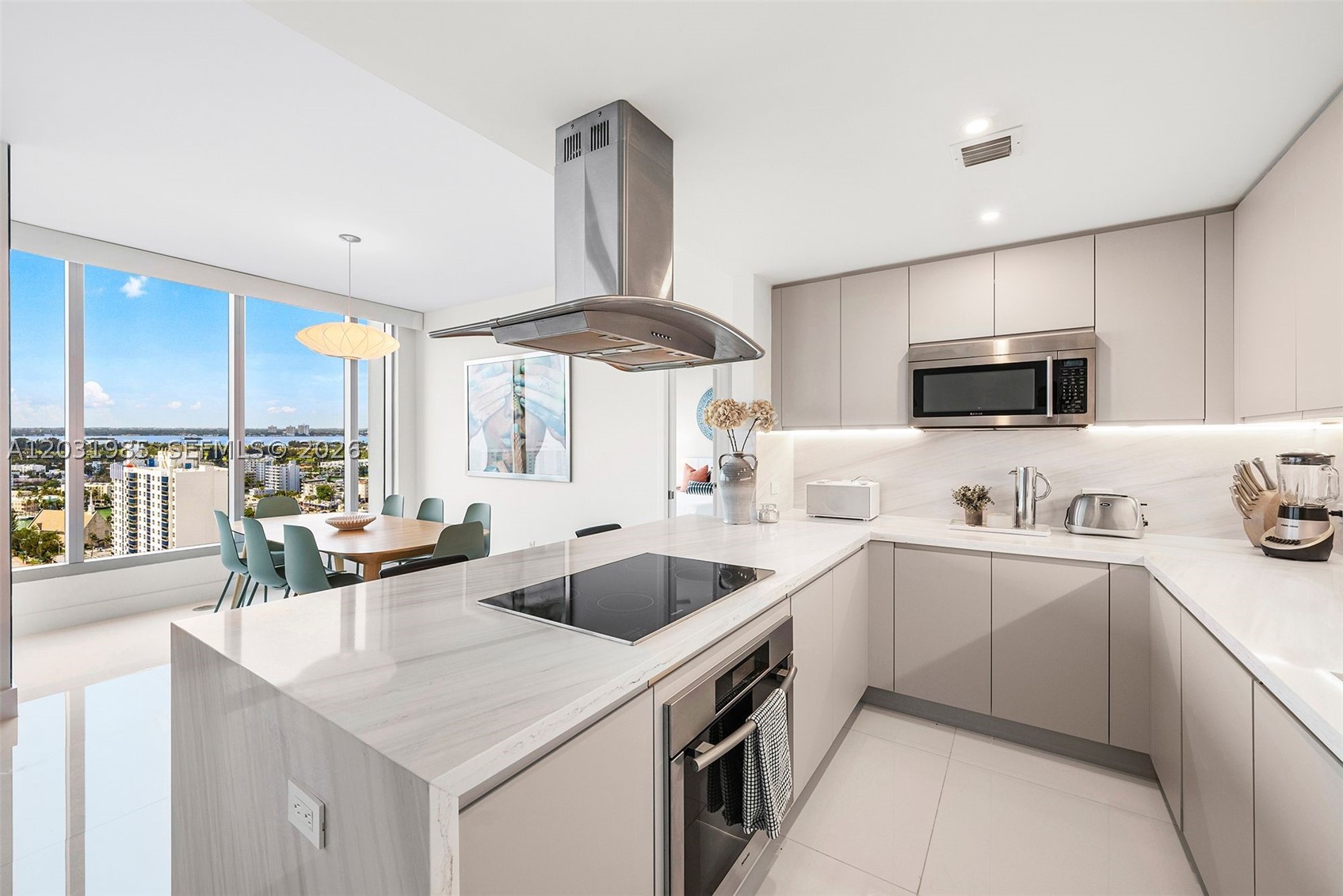 6899 Collins Ave #1903, Miami Beach FL 33141