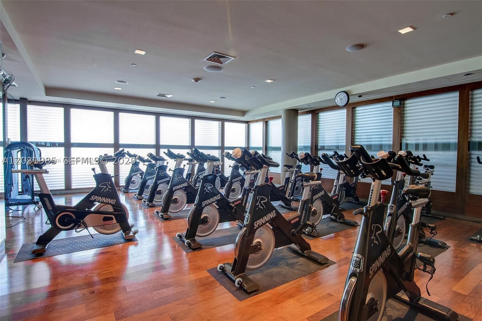 6899 Collins Ave #1903, Miami Beach FL 33141