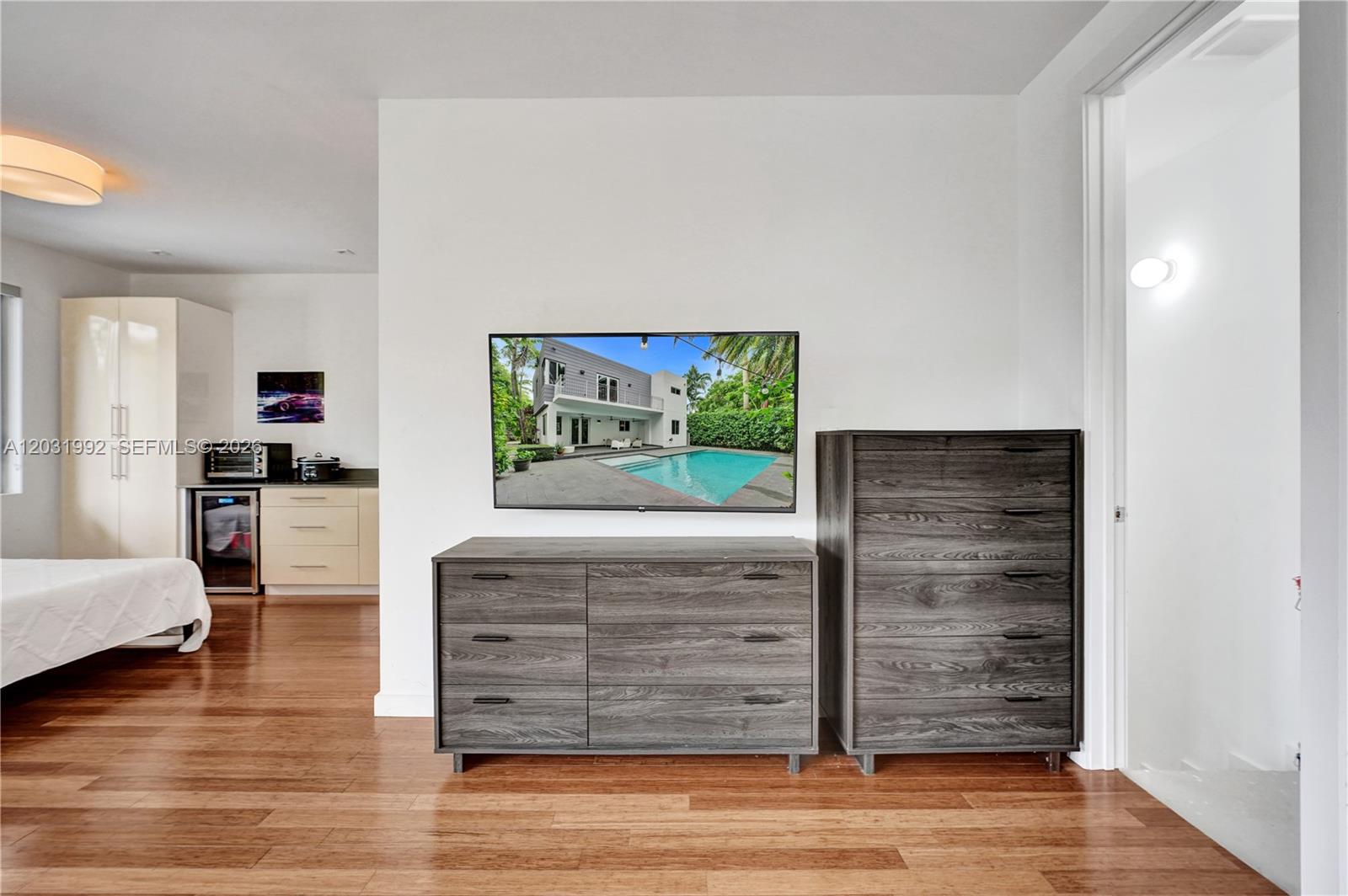 6340 SW 80th St, Miami FL 33143