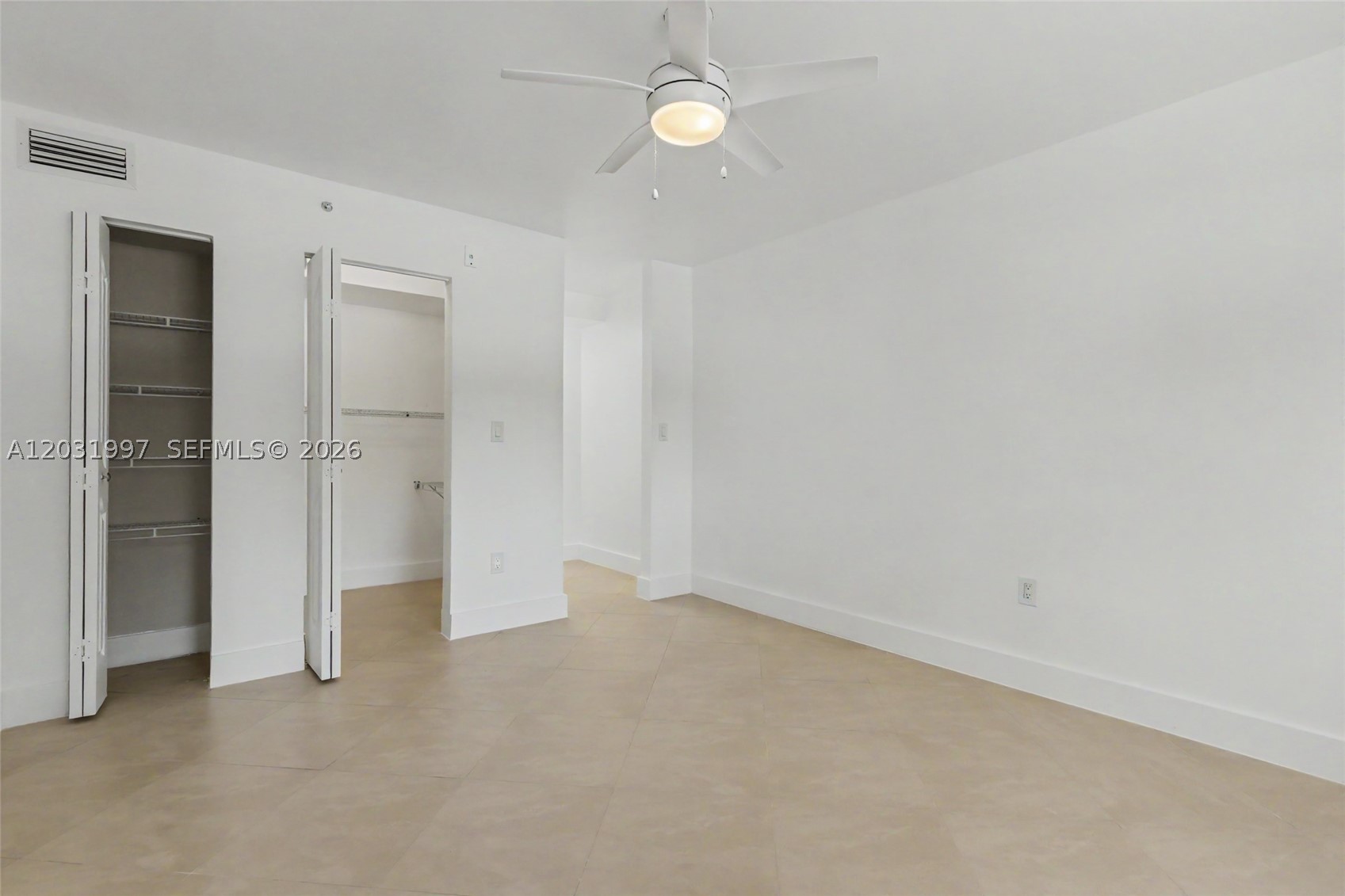 445 SW 11th St #102, Miami FL 33130