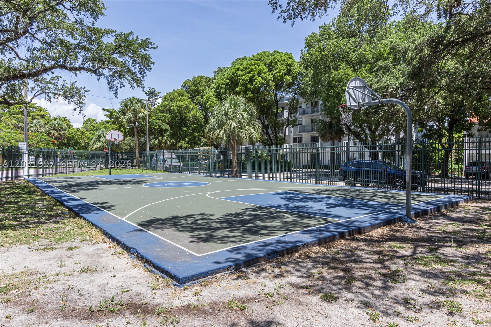 445 SW 11th St #102, Miami FL 33130